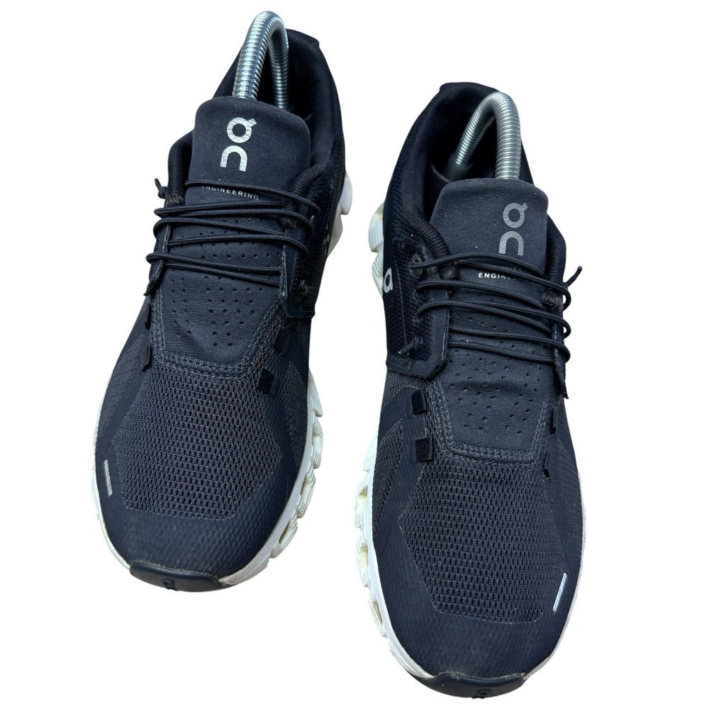 On Cloud 5 Womens Size 9 Black Athletic Running Shoes 59.98904 - Picture 2 of 8